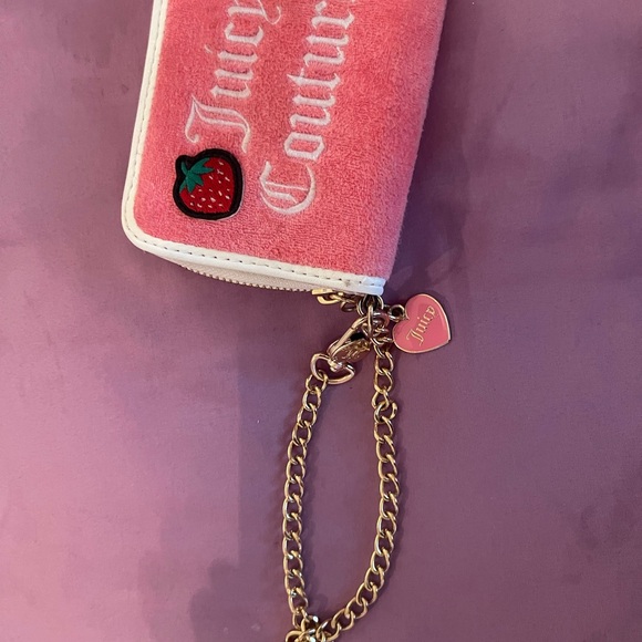 Juicy Couture White Wallet with Gold Zipper - Picture 2 of 5